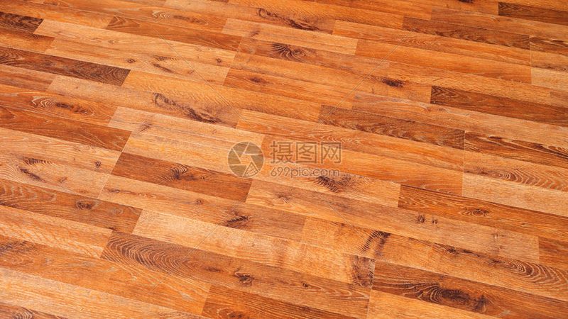 揭秘实木原木门：直销背后的生产工艺与选购要点